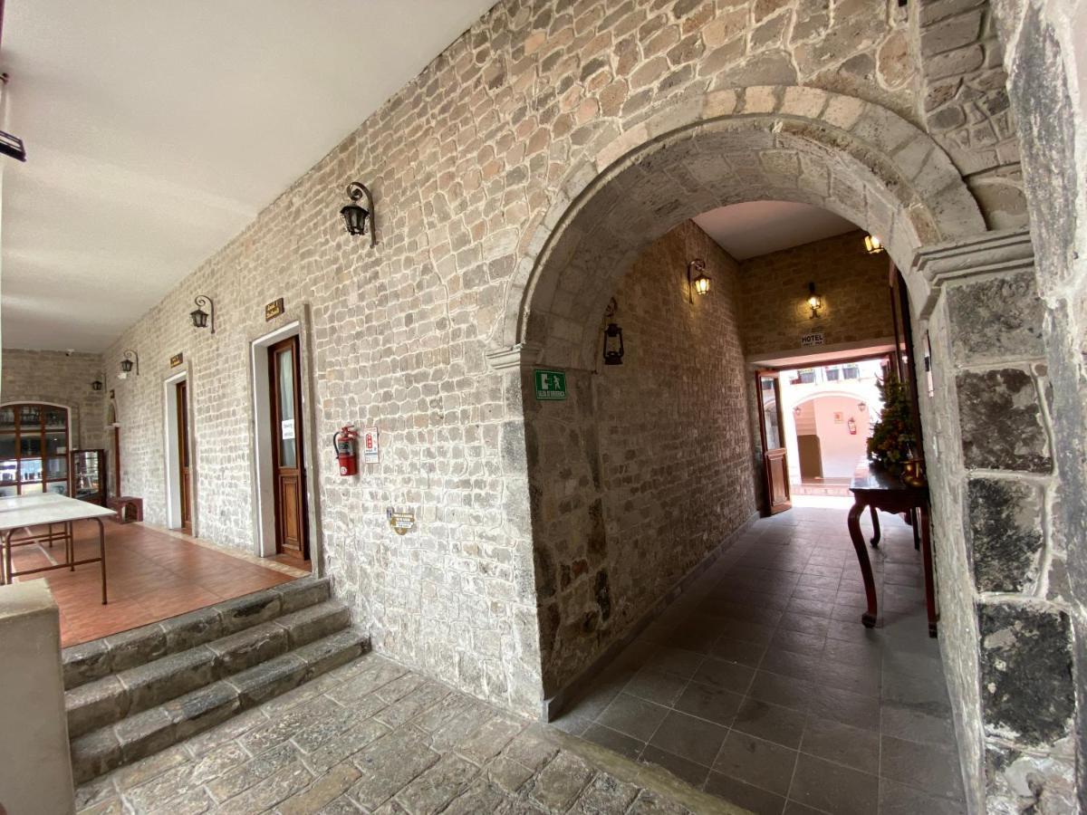 Hotel Golden Rest Latacunga Zewnętrze zdjęcie