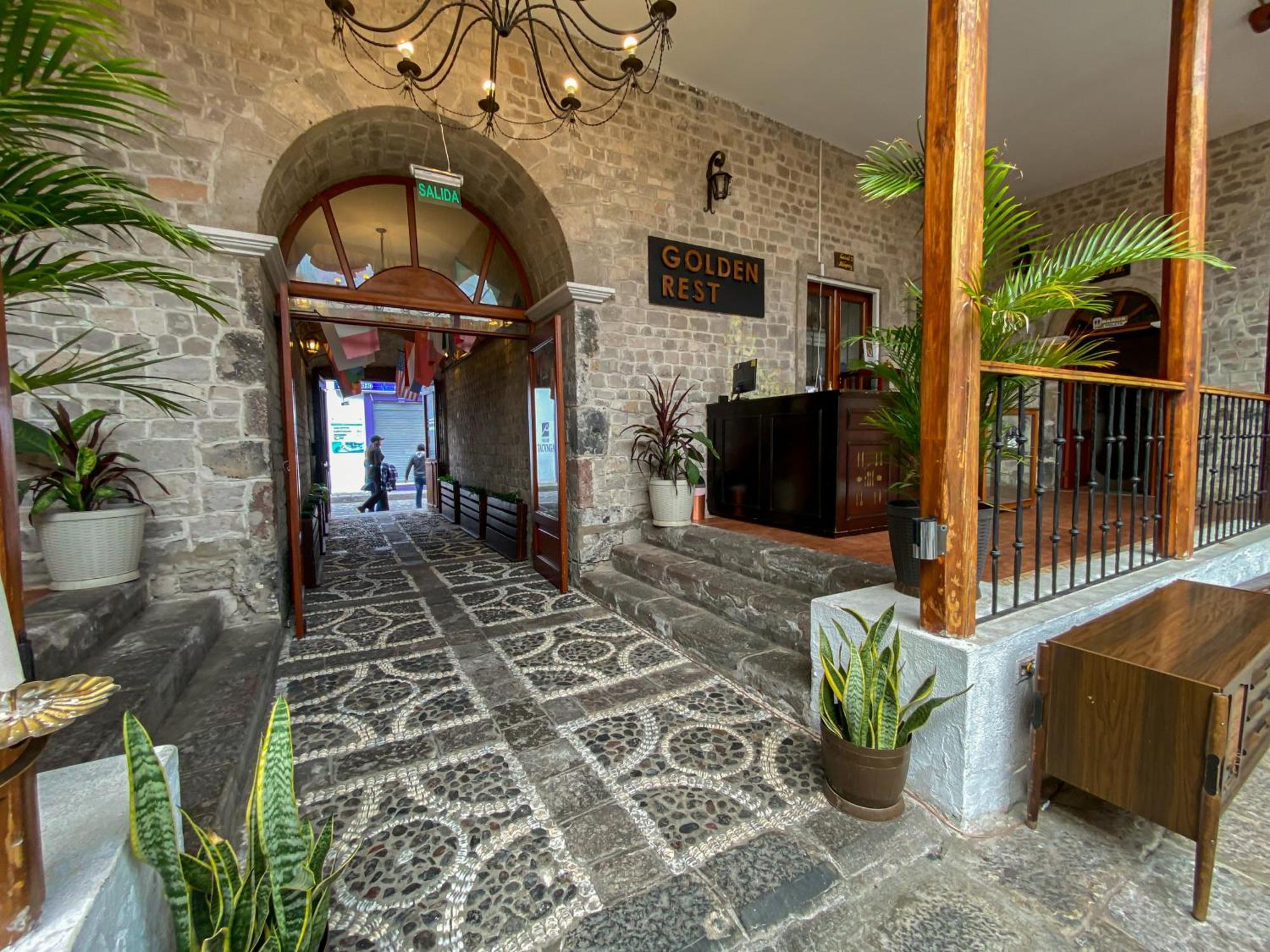 Hotel Golden Rest Latacunga Zewnętrze zdjęcie