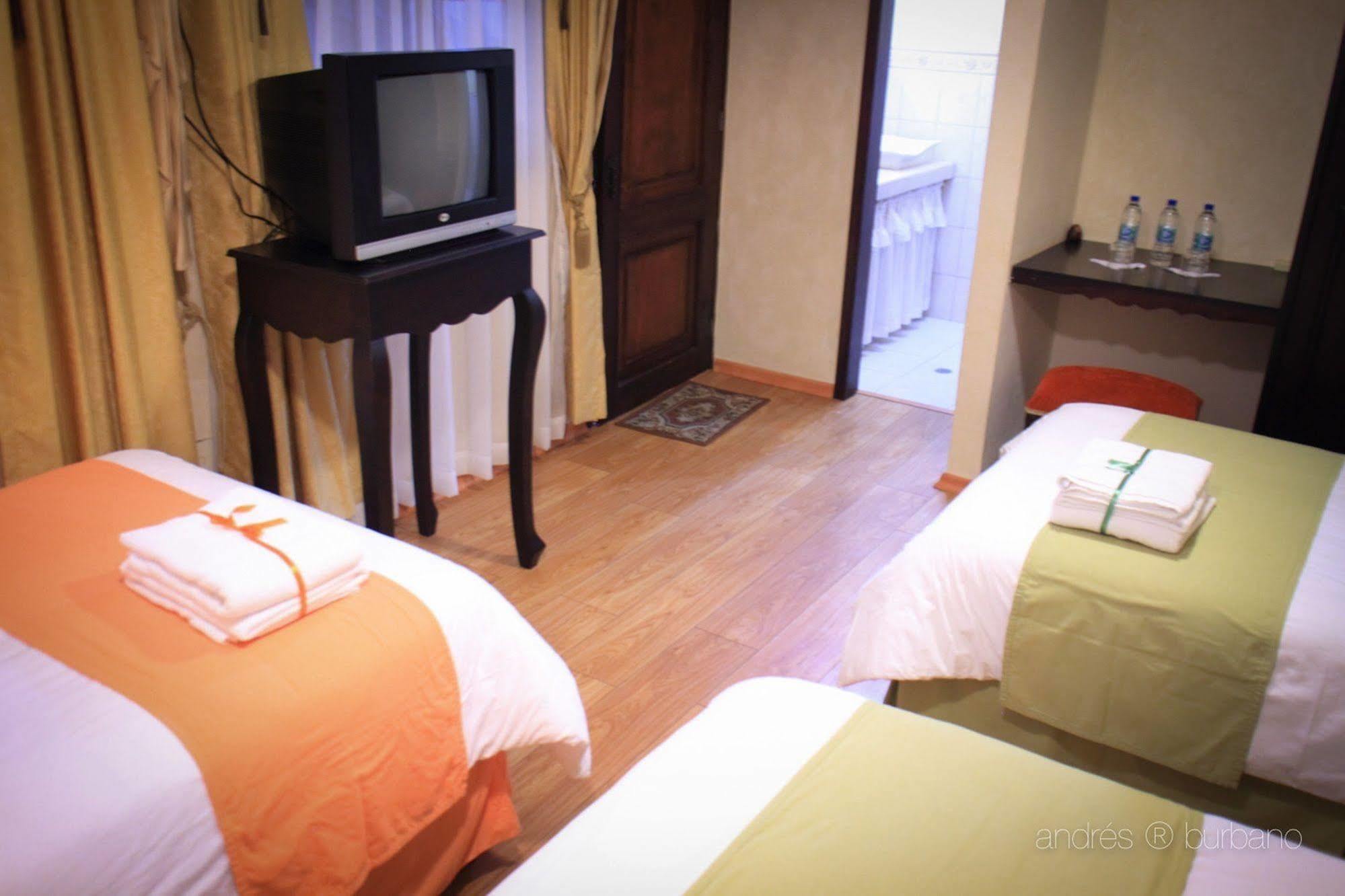 Hotel Golden Rest Latacunga Zewnętrze zdjęcie